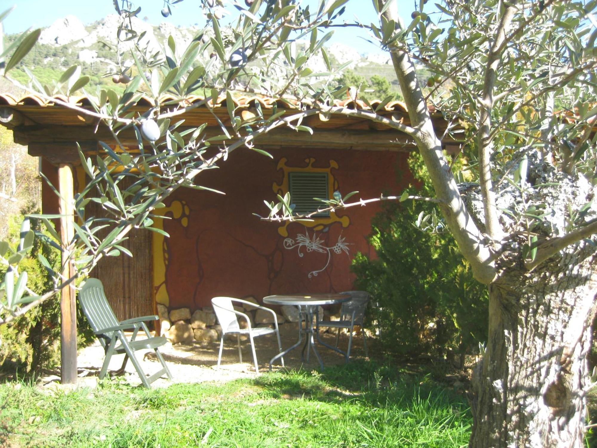 Apartamentos Rurales Candela Canamero Bagian luar foto